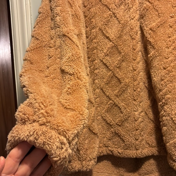 Fleece quarter zip pullover - Picture 4 of 5